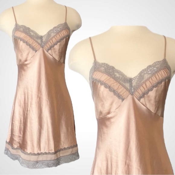 Y2K Victoria’s Secret Silky Satin Pale Pink Vintage Babydoll Chemise Slip Dress - Picture 1 of 8